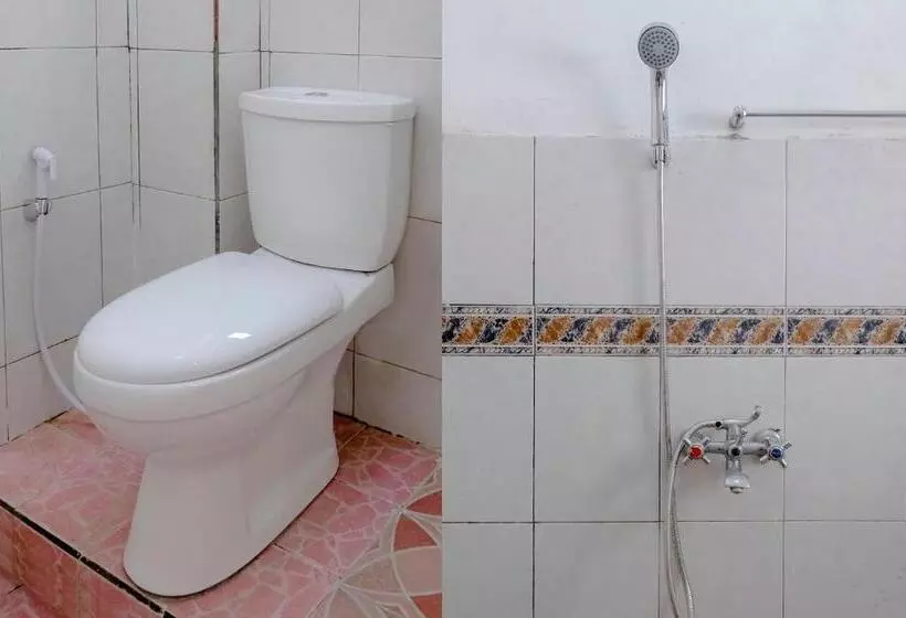 هتل Oyo 538 Villa Handayani Syariah