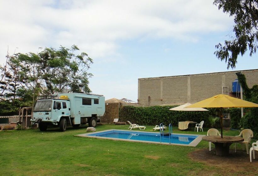 ホテル Huanchaco Gardens