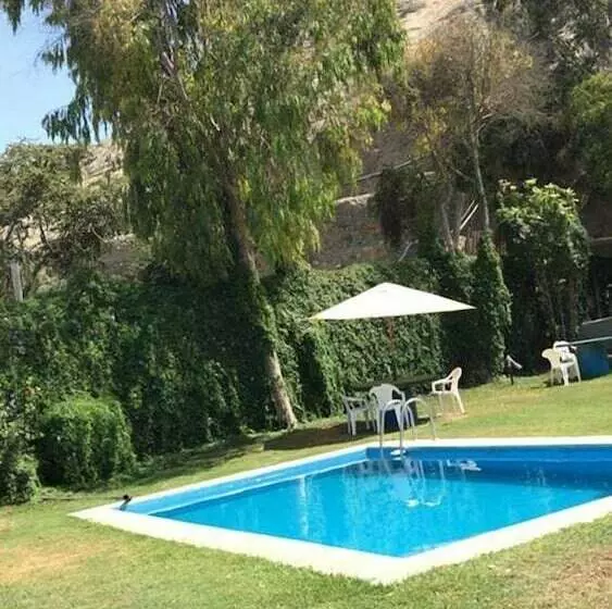 ホテル Huanchaco Gardens