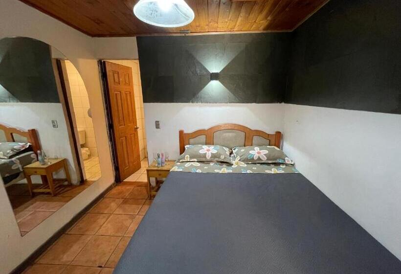 مبيت وإفطار Residencial Don Santiago