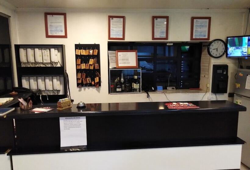 مبيت وإفطار Residencial Don Santiago