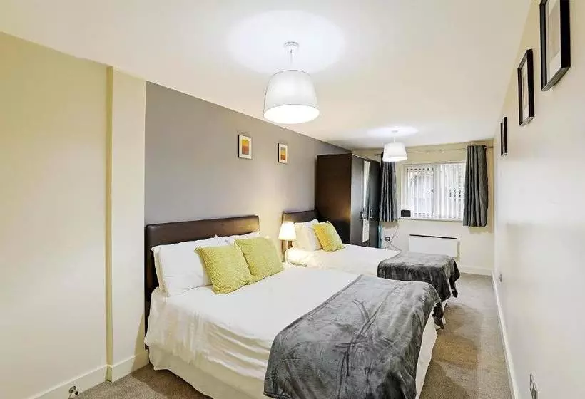 Hotelli Ur Stay Apartments Leicester