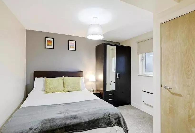 Hotelli Ur Stay Apartments Leicester