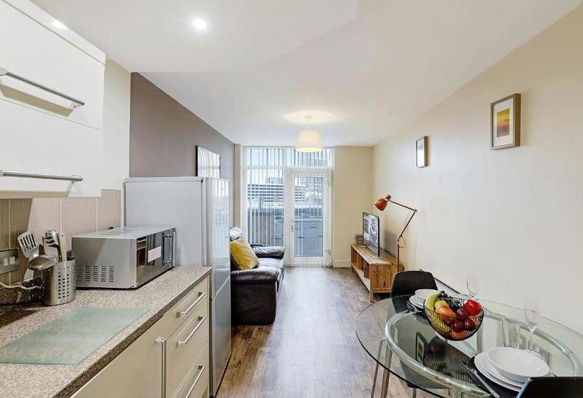 فندق Ur Stay Apartments Leicester