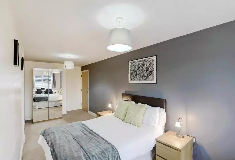 Hotelli Ur Stay Apartments Leicester