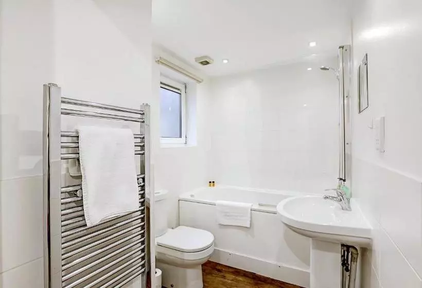 Hotelli Ur Stay Apartments Leicester