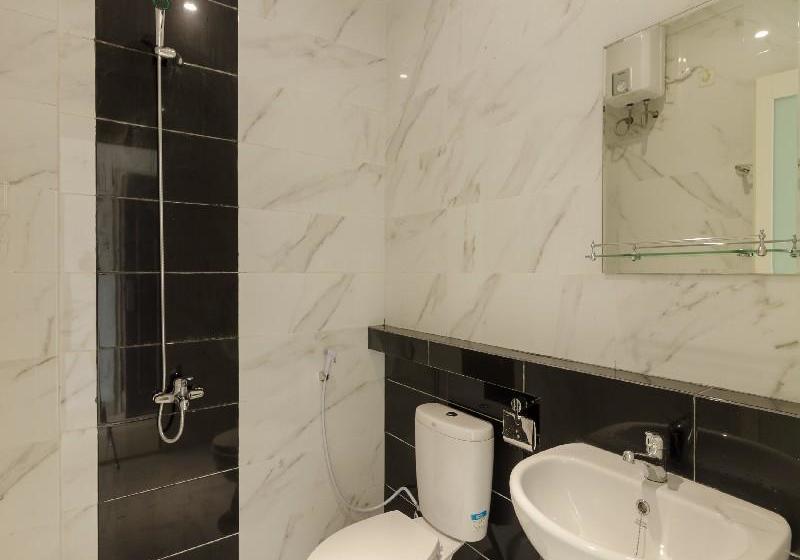 بنسيون Reddoorz @ Jalan Bendungan Hilir