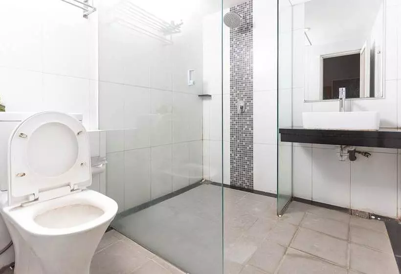 Majatalo Reddoorz Plus @ Idjen Boulevard Malang