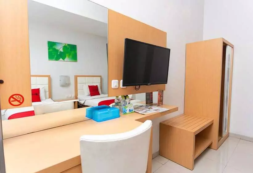 Majatalo Reddoorz Plus @ Idjen Boulevard Malang