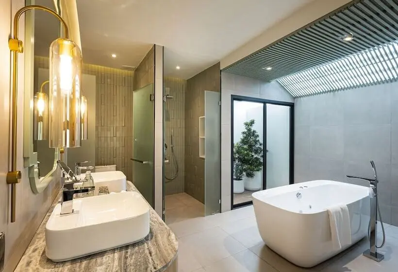 فندق La Solaya Khao Lak