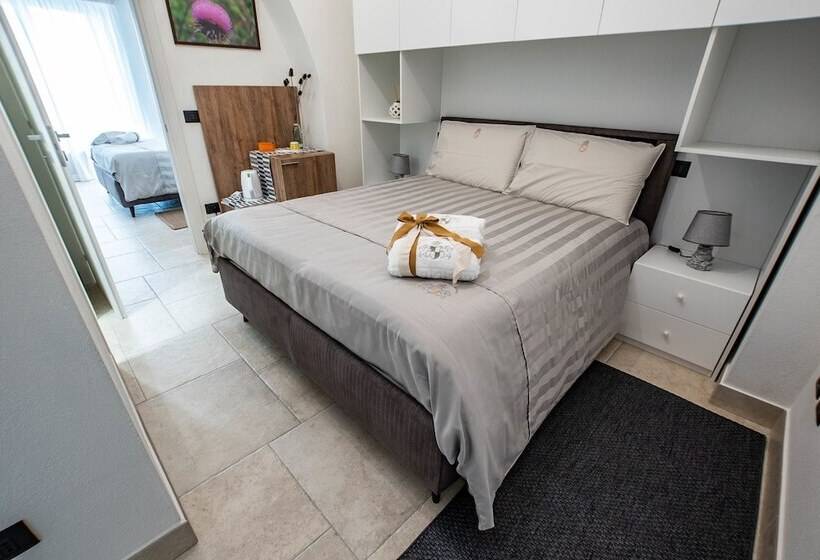 تختخواب و صبحانه La Dimora Della Leonessa