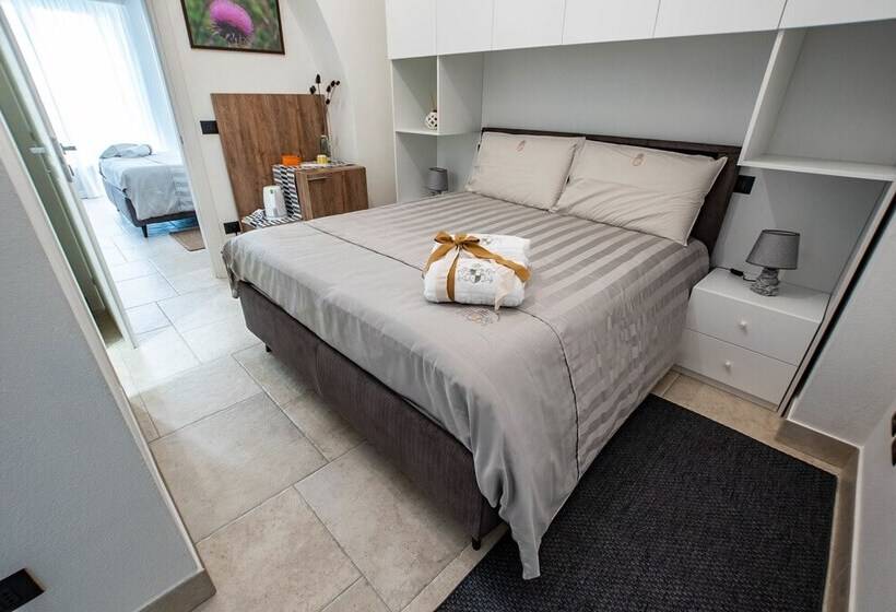 تختخواب و صبحانه La Dimora Della Leonessa