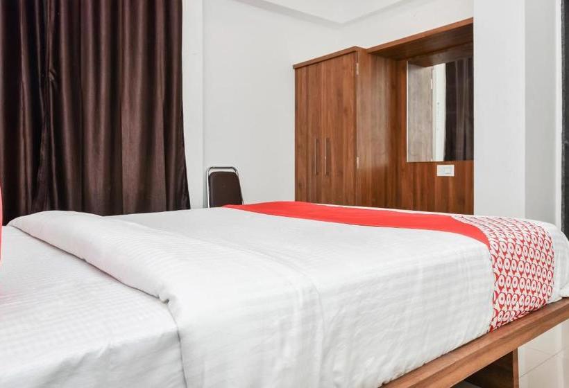 Hotelli Oyo 30317 The Address