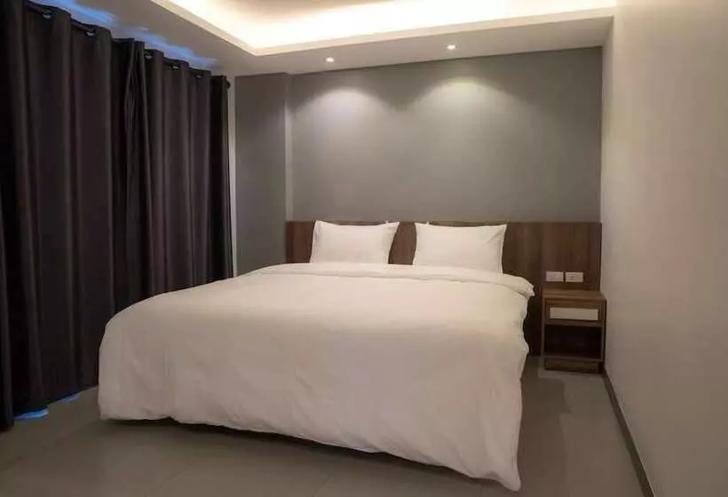 ホテル The Zleep Chonburi