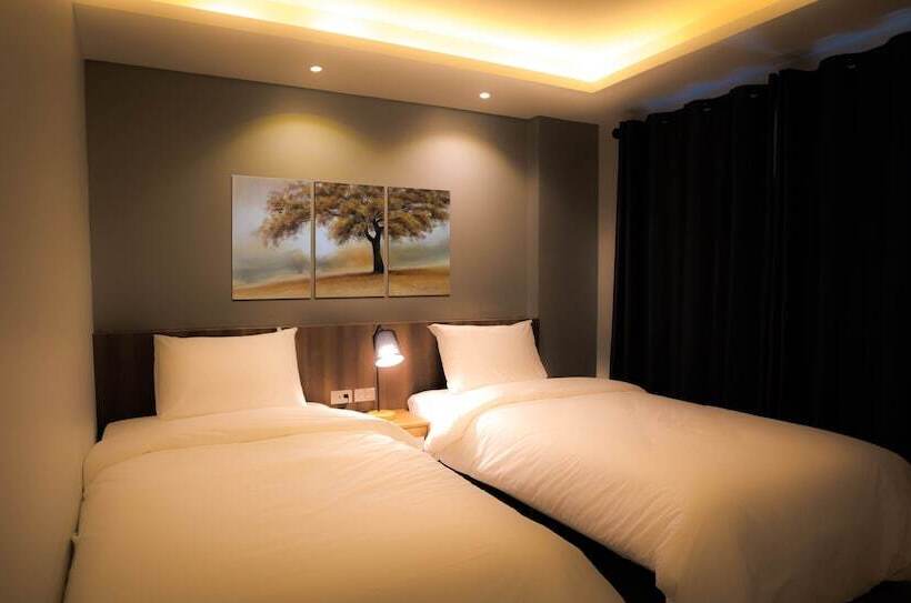 ホテル The Zleep Chonburi