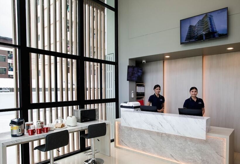 ホテル The Zleep Chonburi