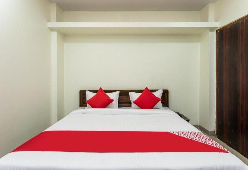 Oyo 26904 Hotel Manjulam Regency