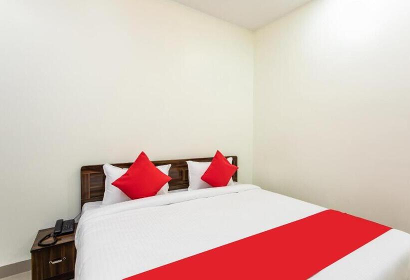 Oyo 26904 Hotel Manjulam Regency