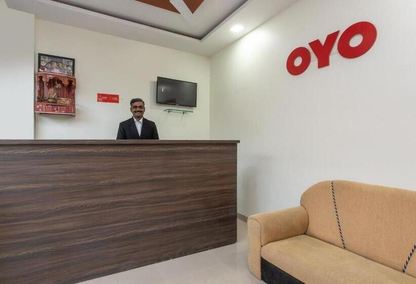Oyo 26904 Hotel Manjulam Regency