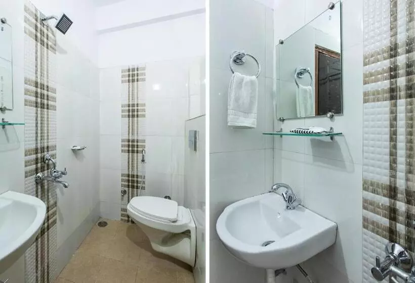 Oyo 26904 Hotel Manjulam Regency