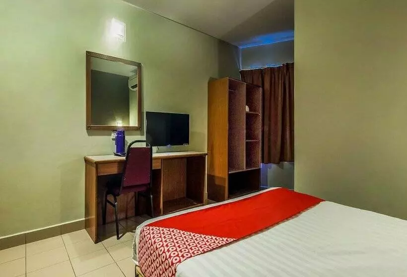 Oyo 828 Comfort Hotel Shah Alam