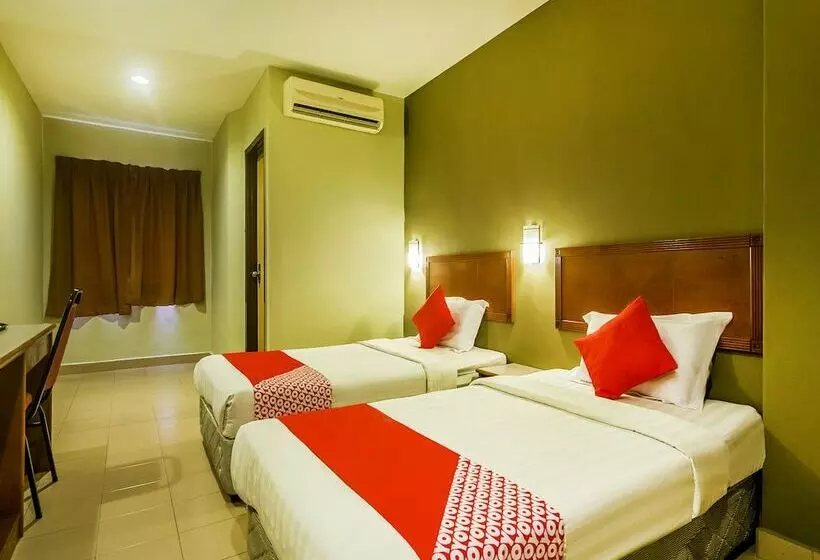 Oyo 828 Comfort Hotel Shah Alam