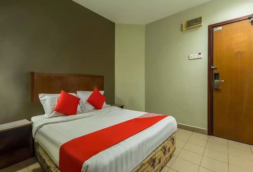 Oyo 828 Comfort Hotel Shah Alam