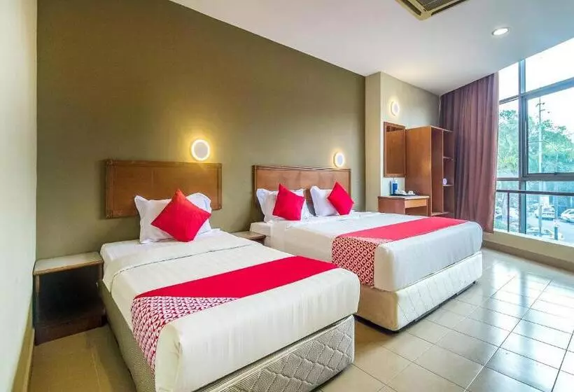 Oyo 828 Comfort Hotel Shah Alam