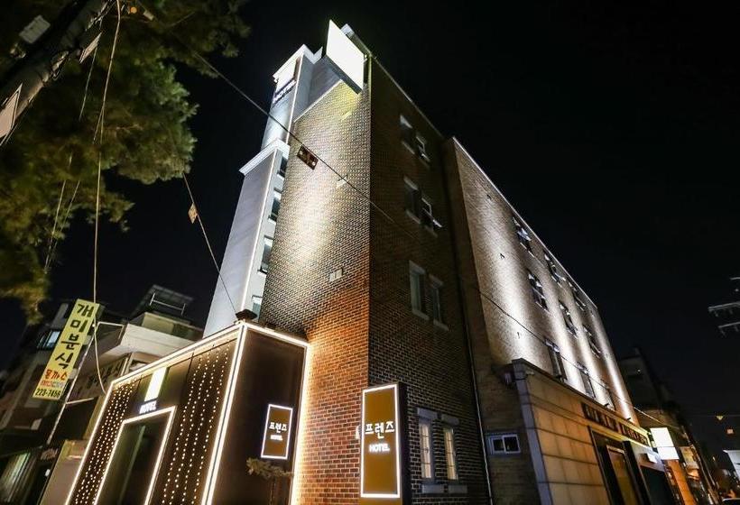 Hotel Brown Dot Cheongju