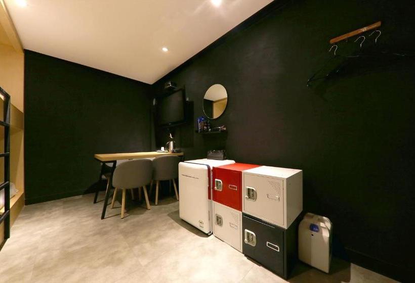 Hotel Brown Dot Cheongju