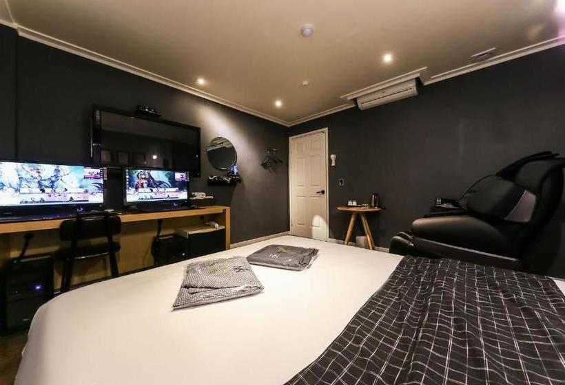 Hotel Brown Dot Cheongju