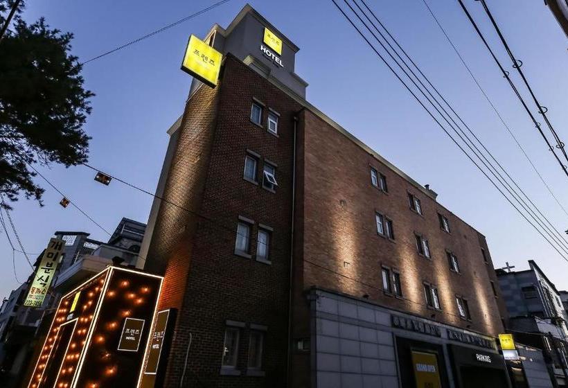 Hotel Brown Dot Cheongju