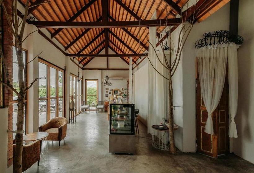 בית מלון כפרי White Wall Riverfront