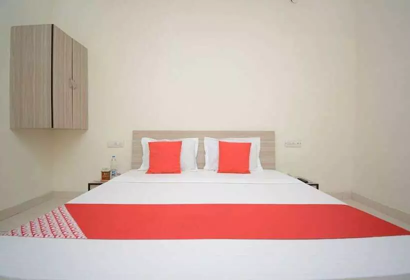 Oyo 29034 Hotel Arora Inn