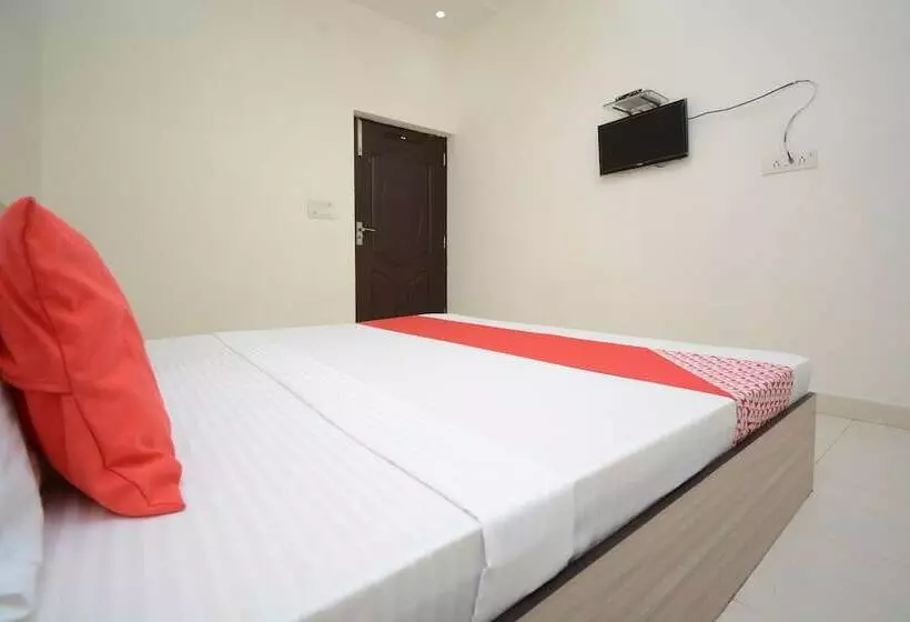 Oyo 29034 Hotel Arora Inn
