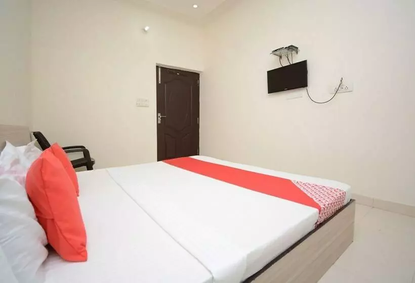 Oyo 29034 Hotel Arora Inn