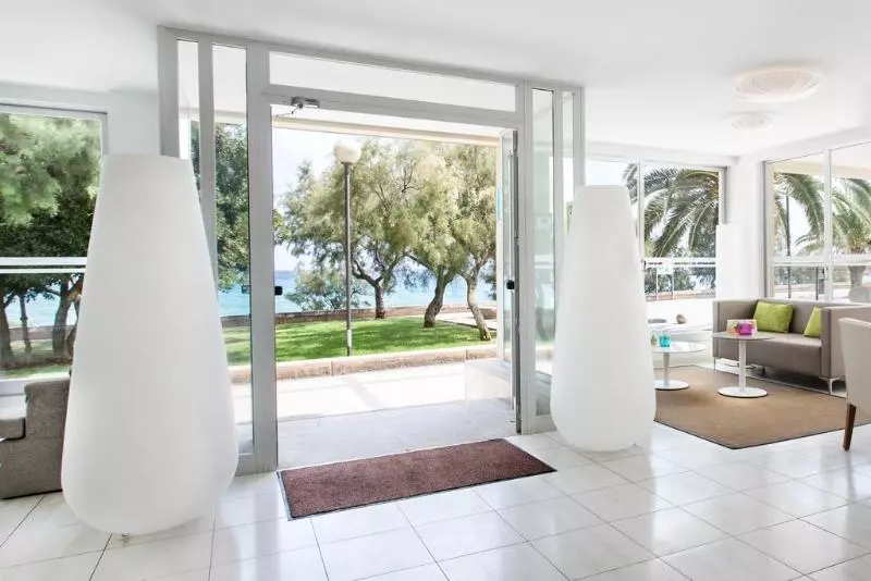 Hotelli Brisa Marina