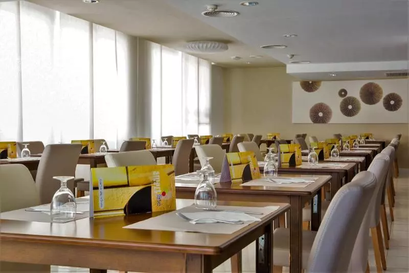 Hotelli Brisa Marina