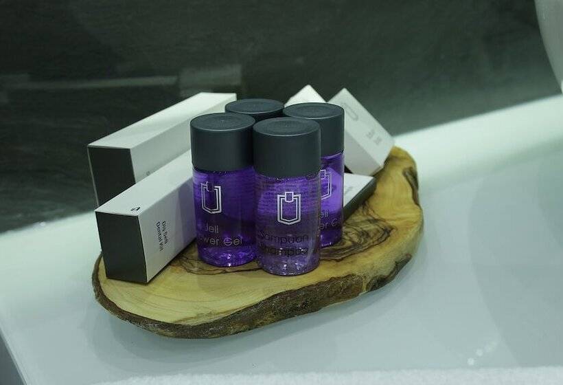 בית מלון כפרי Burhaniye Marina Boutique