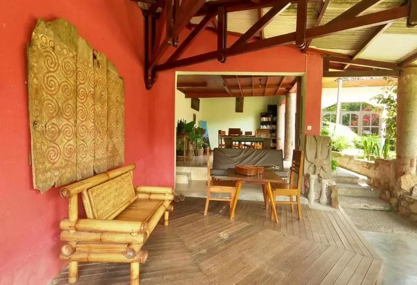 Hotelli Pias Poppies