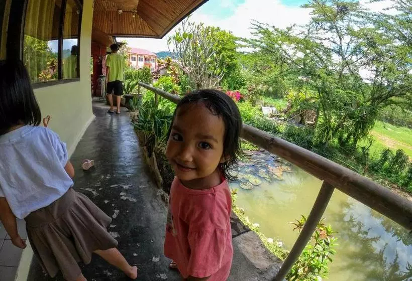 Hotelli Pias Poppies