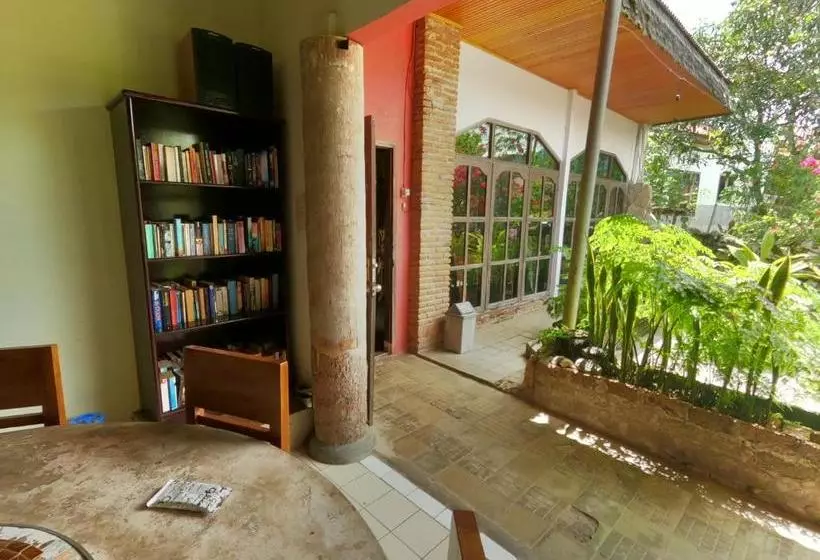 Hotelli Pias Poppies