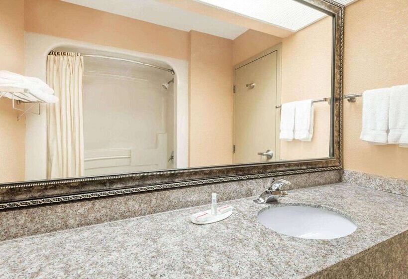 ホテル Wingate By Wyndham Somerset