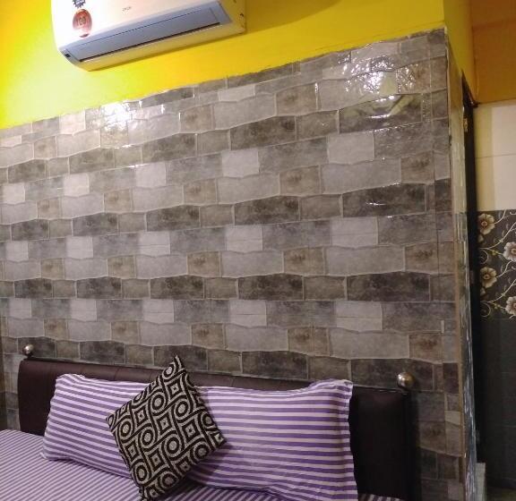 Pensió Baga F Leisure Stay Guest House