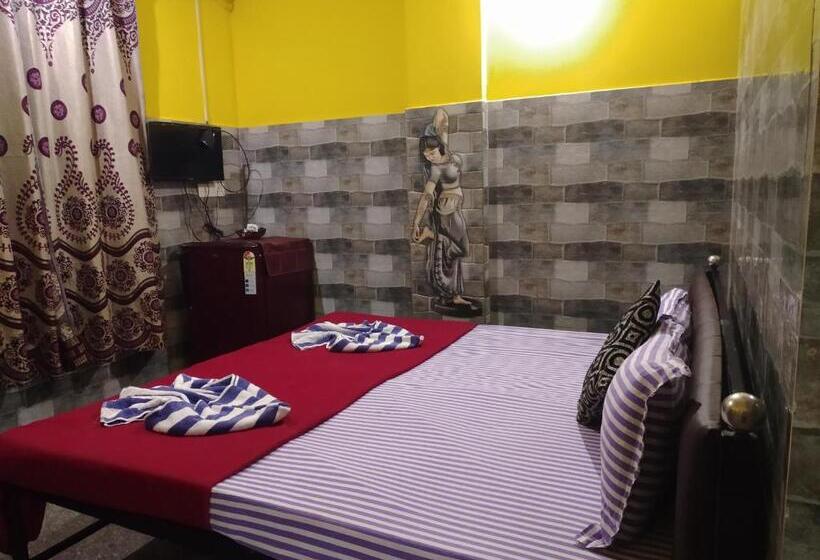 Pensió Baga F Leisure Stay Guest House