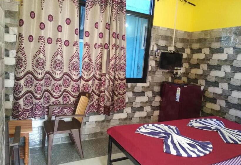 Pensió Baga F Leisure Stay Guest House