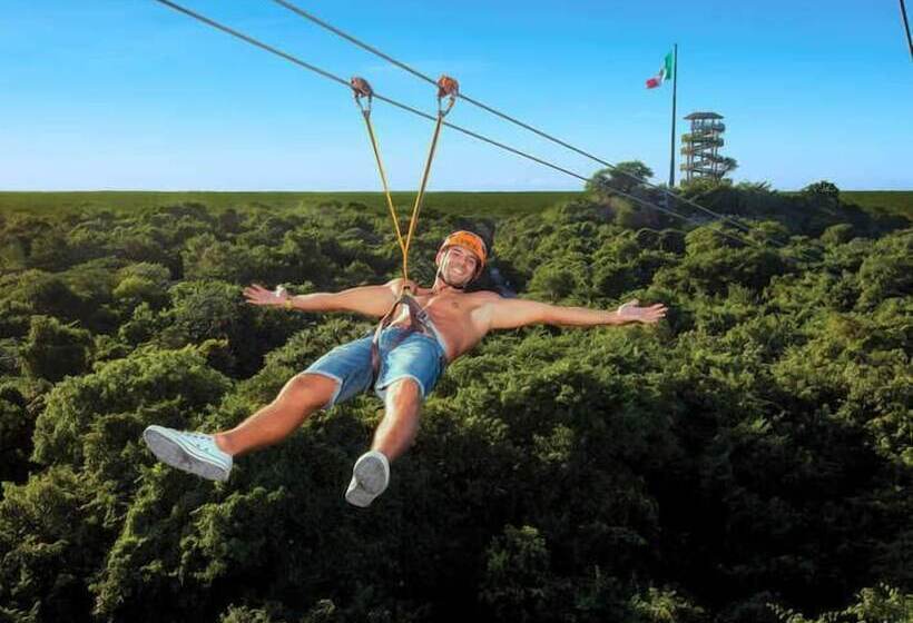 هتل Boutique La Josefina Adults Only