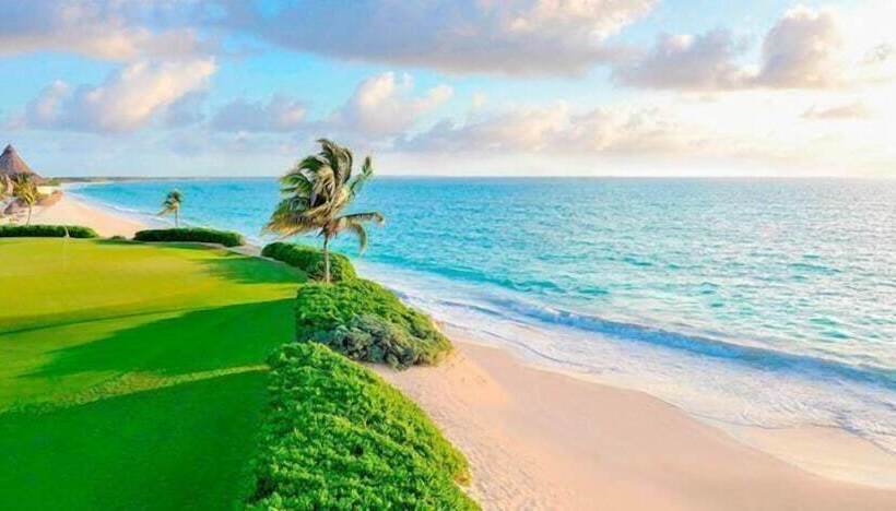 هتل Boutique La Josefina Adults Only