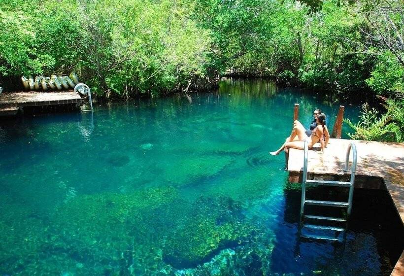 هتل Boutique La Josefina Adults Only