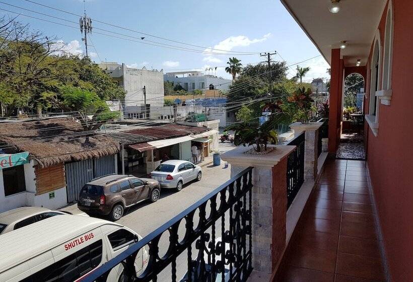 هتل Boutique La Josefina Adults Only